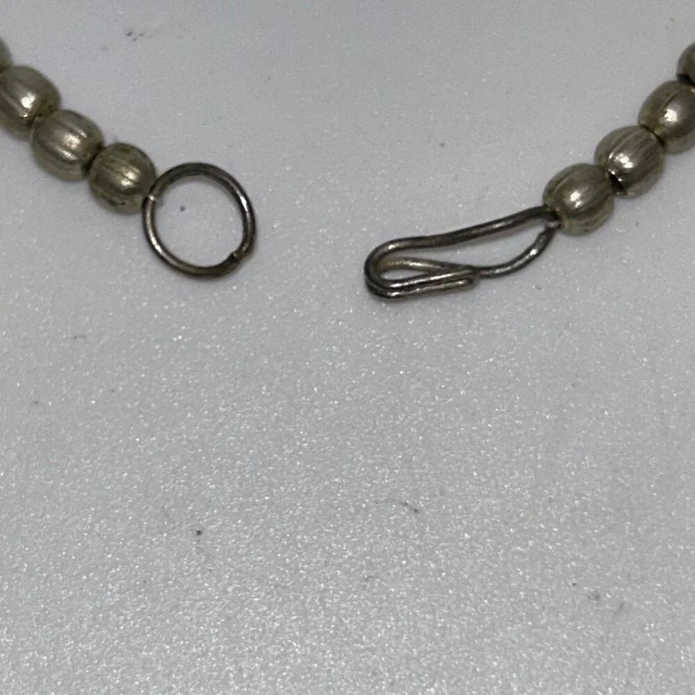 Vintage Coral Color Beaded Necklace With Ornate Metal Accents & Hook Clasp - Picture 9 of 11